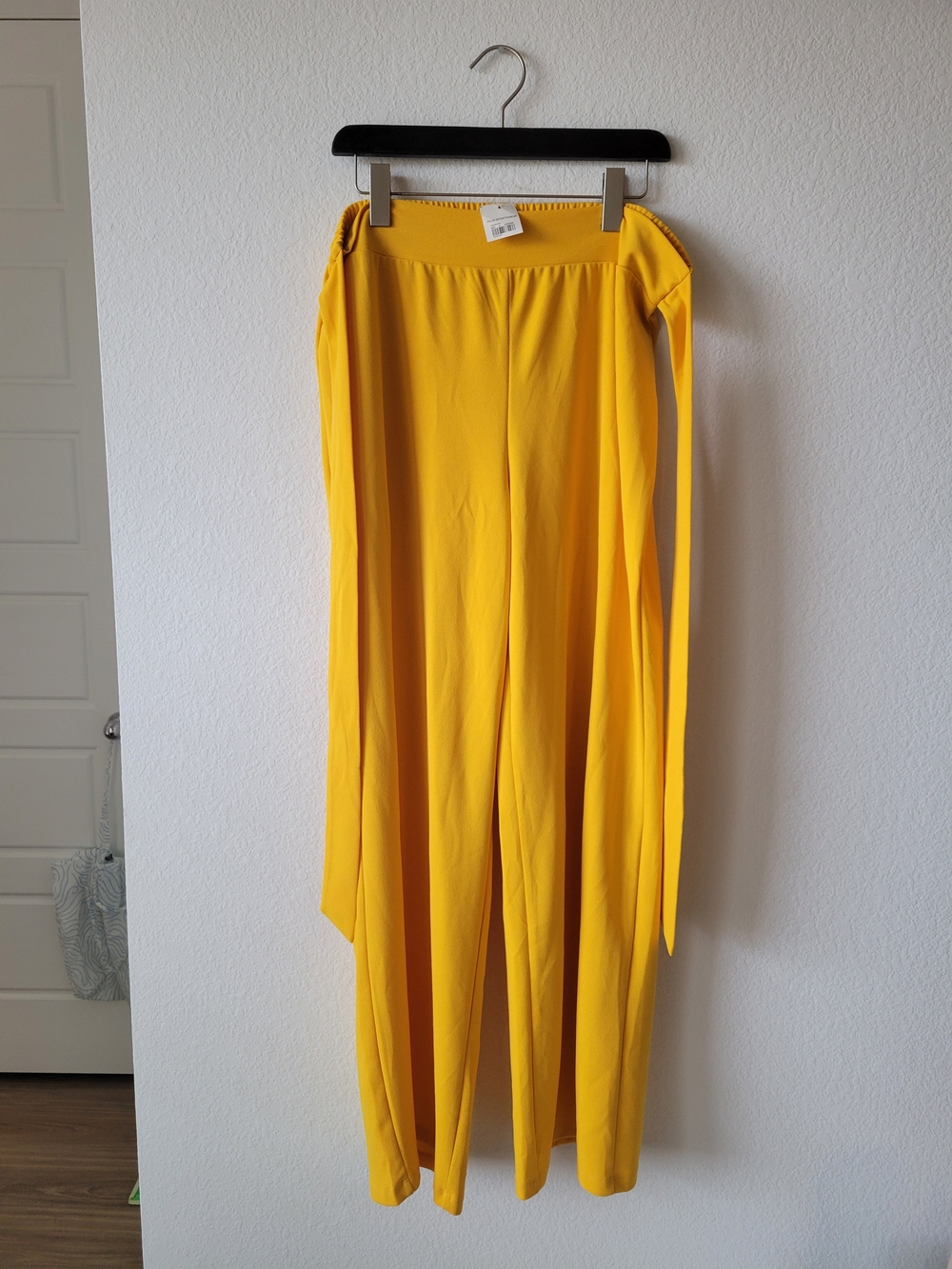 NWT Cato Plus Size Gold Stretch Pants With Tie - Picture 2 of 7